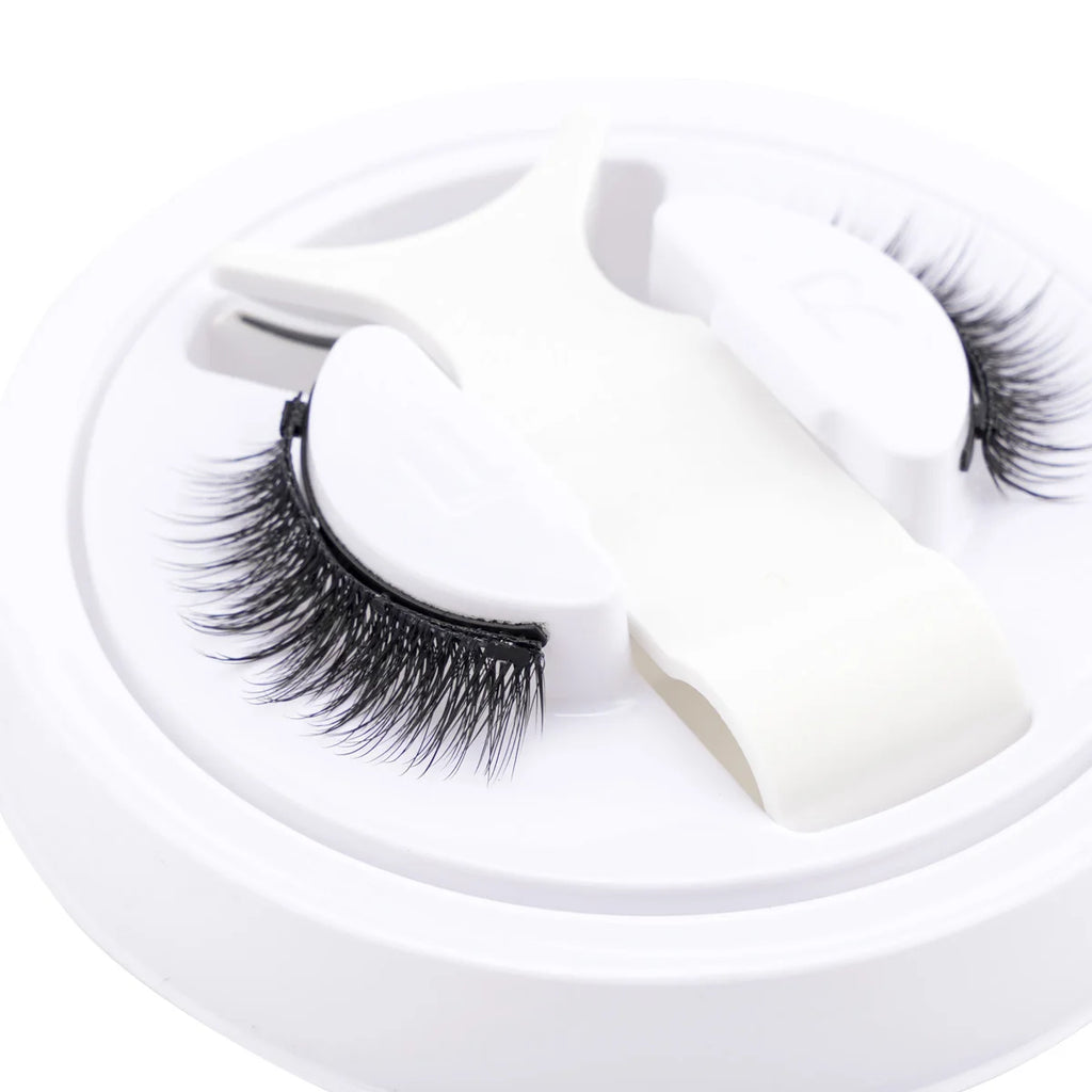Magnetic Mink Lashes Set – Reusable with Tweezers